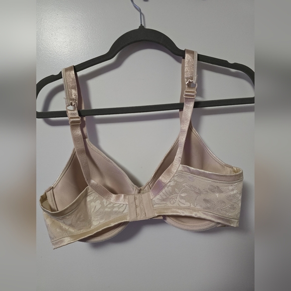 Playtex Cream Floral Lace Bra - Picture 4 of 8
